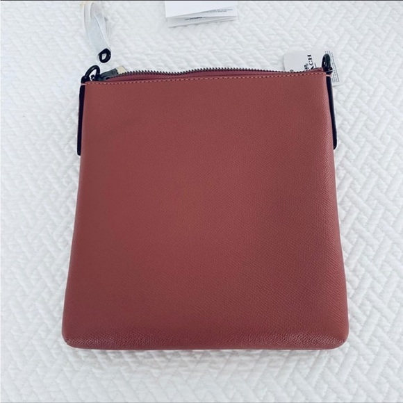 Coach Kitt Messenger Crossbody Bag in Color Vintage Pink with Gunmetal Hardware - Picture 2 of 8